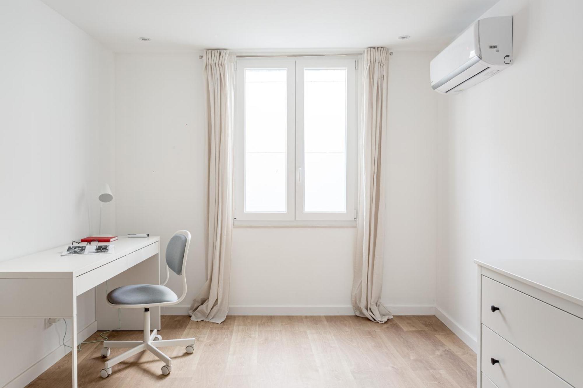 Joivy Minimalistic Apt W Patio In Principe Real Лиссабон Экстерьер фото