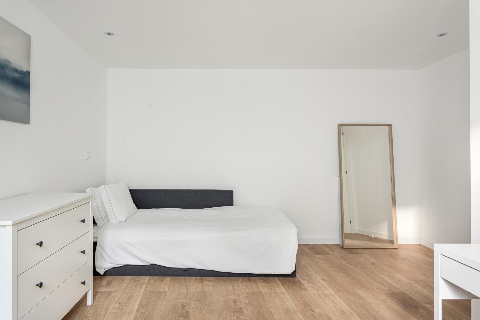 Joivy Minimalistic Apt W Patio In Principe Real Лиссабон Экстерьер фото